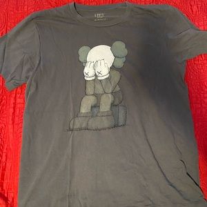 Uniqlo kaws t shirt 2016 size large